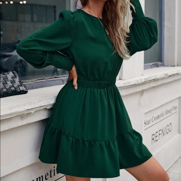 Boho green button detail ruffle hem mini dress - Picture 2 of 13